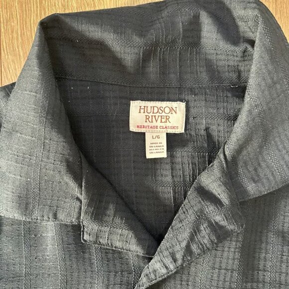 Button up black shirt large - Picture 3 of 3